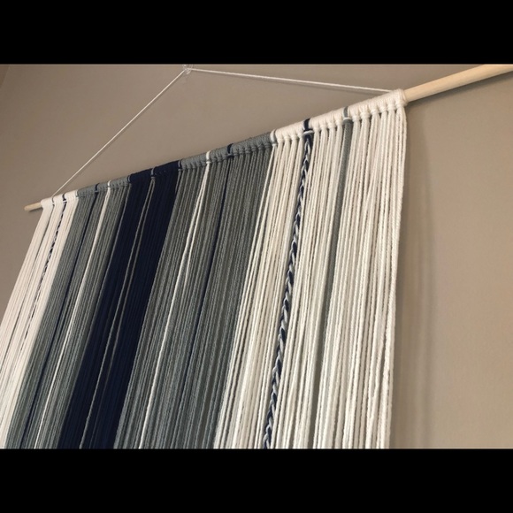 LARGE Bohemian Yarn Wall Hanging 40”x36” - Picture 7 of 7